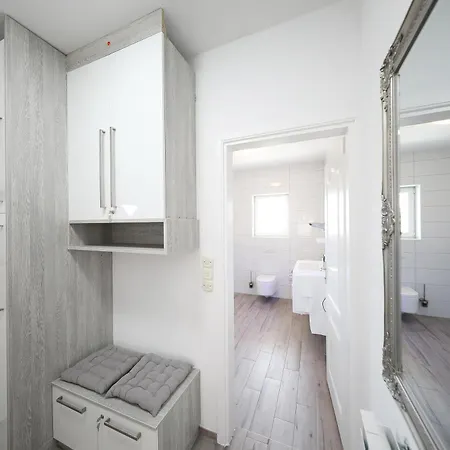 Carmen Deluxe Apartment *