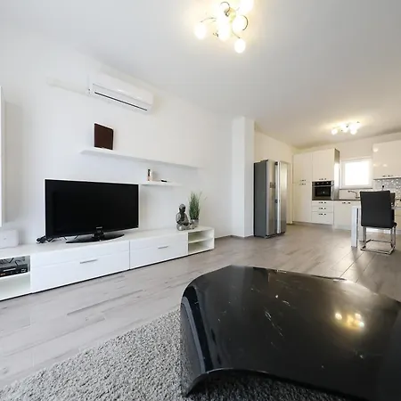 Apartment Carmen Deluxe *