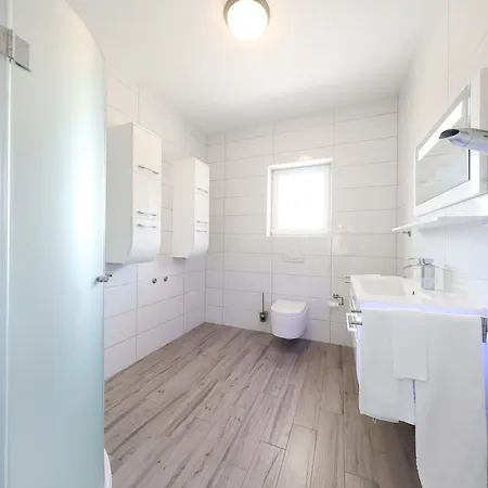 Carmen Deluxe Apartment Vir