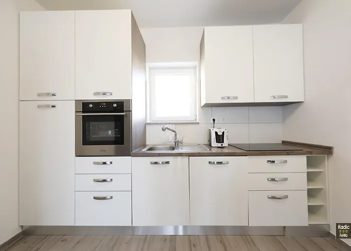 Carmen Deluxe Apartman Vir